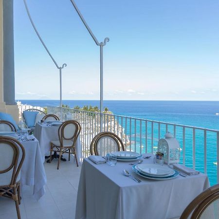 Palazzo Mottola Tropea Hotel Buitenkant foto