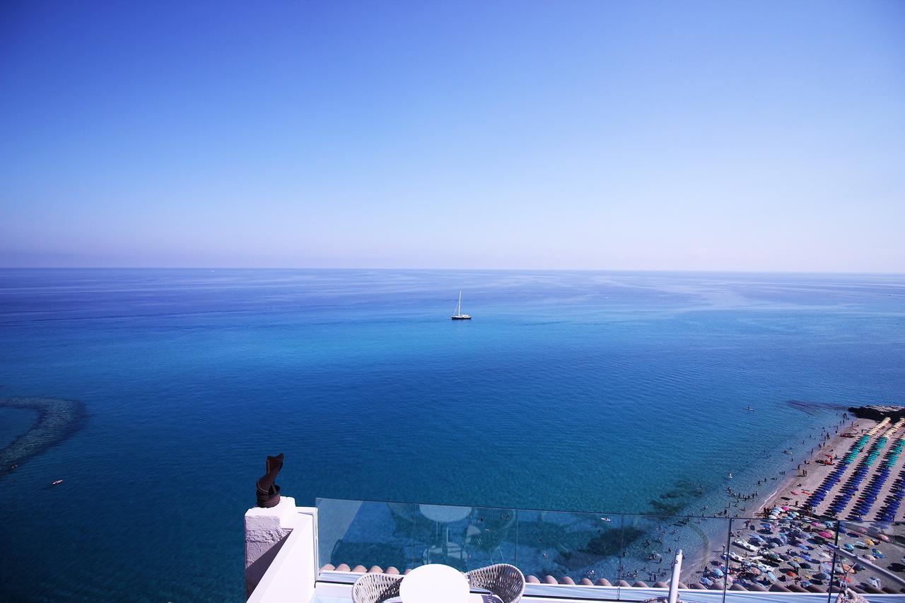 Palazzo Mottola Tropea Hotel Buitenkant foto